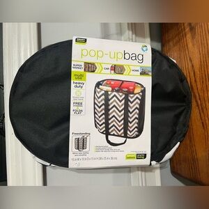 NWT-Pop-Up Storage Bag